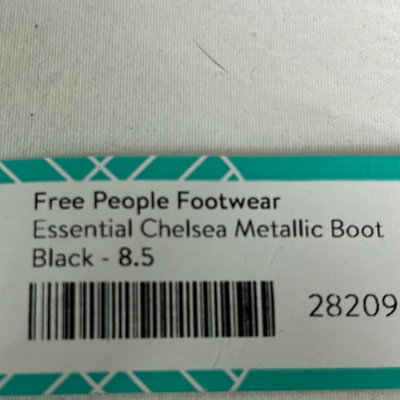 NWOB Free People Essential Chelsea Womens Black Leather Stacked Heel Boots - Picture 8 of 8